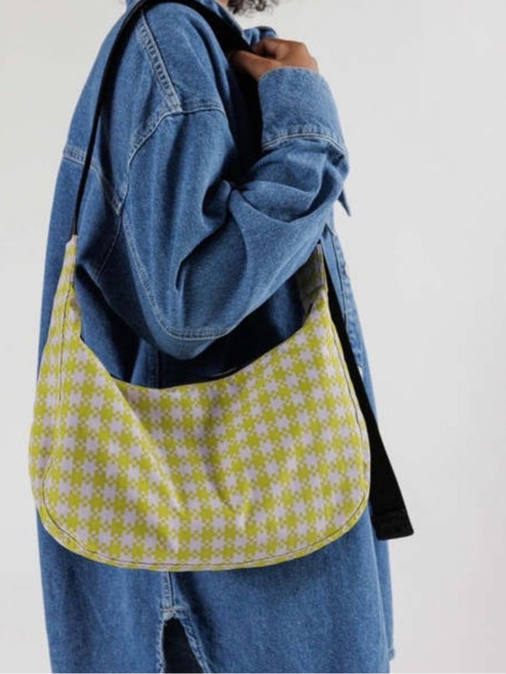 Baggu Medium Crescent Bag Pink Pistachio Pixel Gingham - Picture 2 of 4